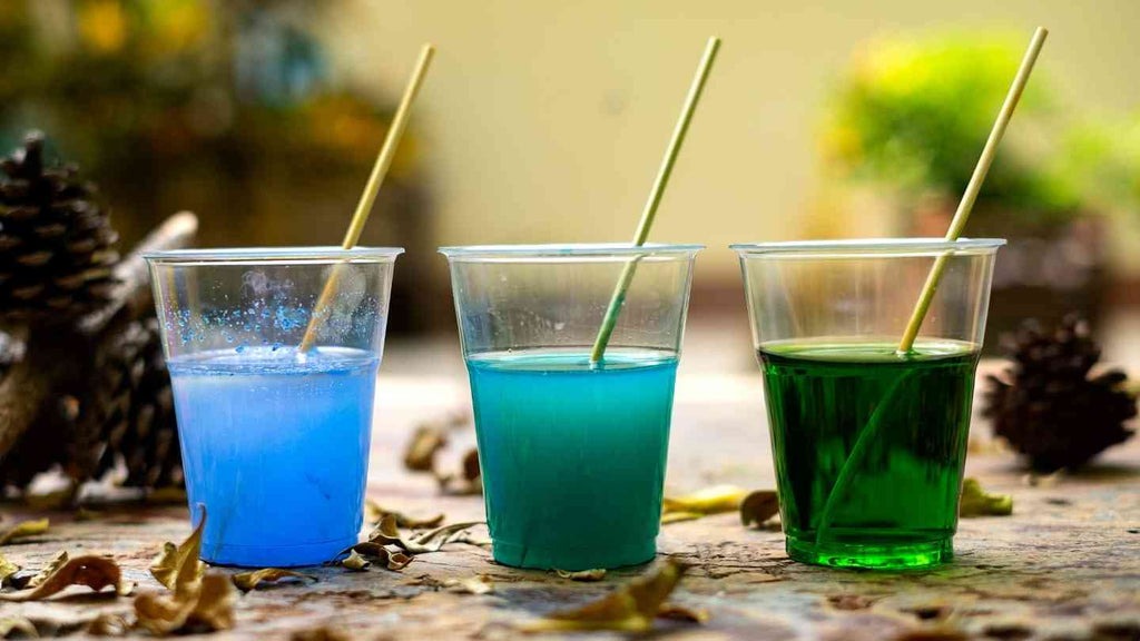 Trộn chất lỏng epoxy và các sắc tố yêu thích của bạn